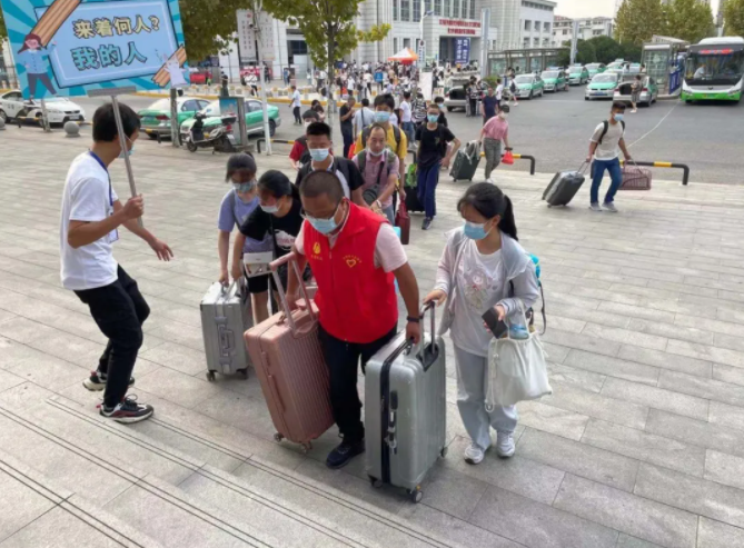 九江長運定制公交校園專線 服務學生出行