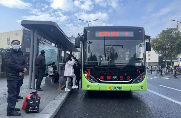 春運動態 || 鷹潭公交：新車迎春運 新年新征程