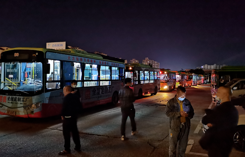 上饒汽運 萬年公司參與核酸檢測應急轉運任務