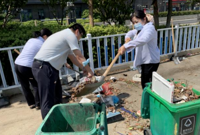 都市城際公交 大通物流 高溫酷暑 擋不住創建腳步