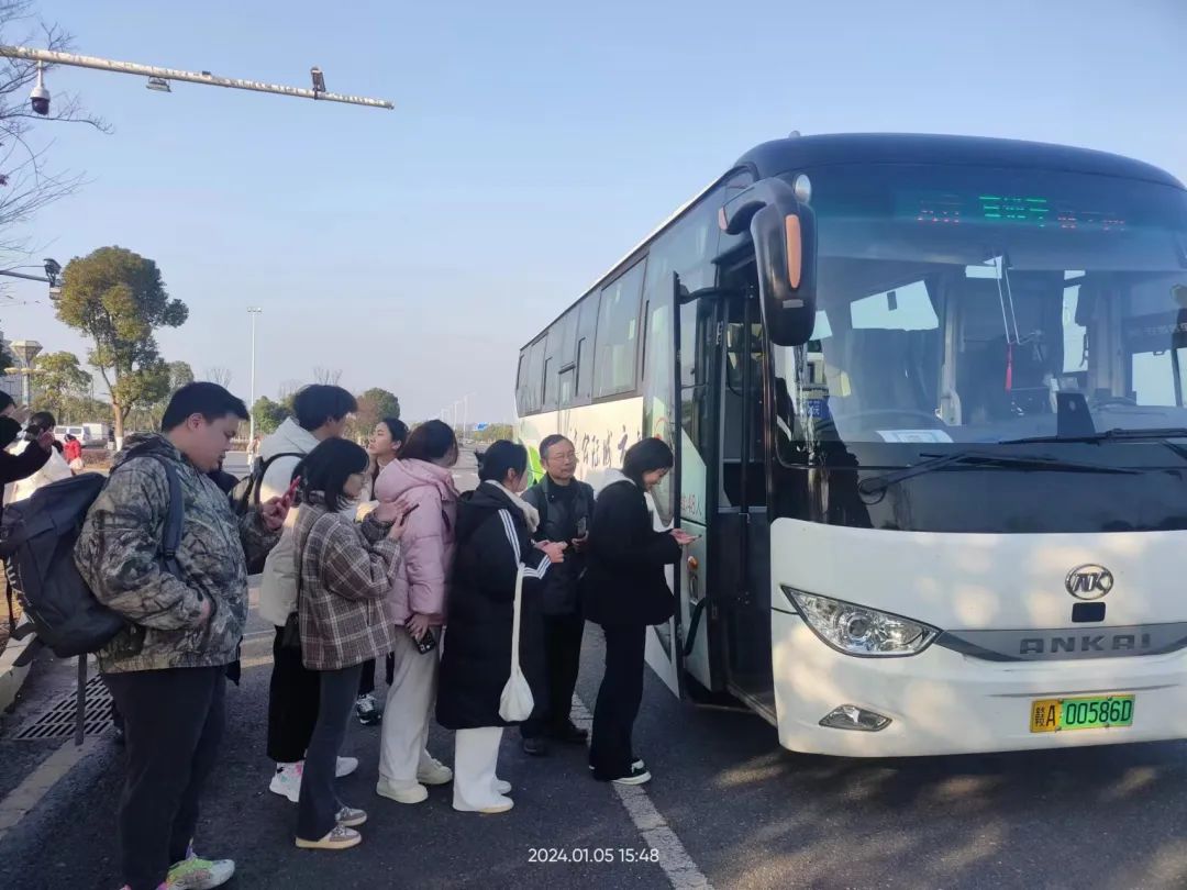 都市城際公交：共青至滕王閣景區(qū)直通車開通啦！