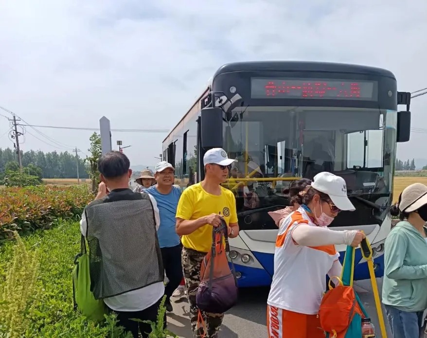 生產經營 || ??馬鞍山長客：?坐著公交去旅游